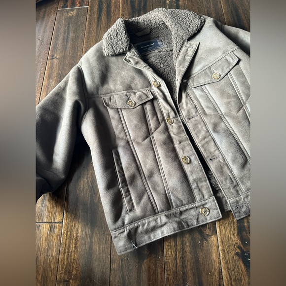 A&F Trucker Jacket - Picture 5 of 7